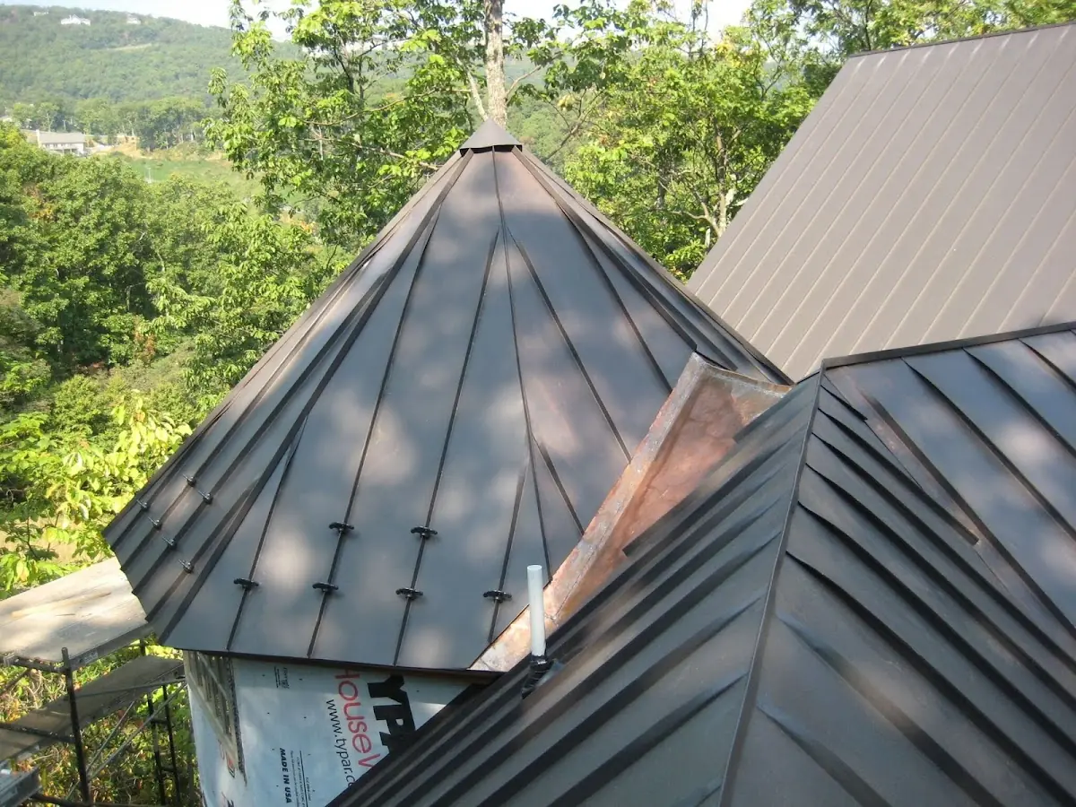 Professional Gutter Cleaning by Craftsman Roofing in Franklin